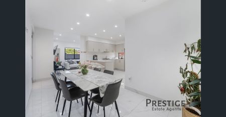 Near new Family Residence! - Photo 5