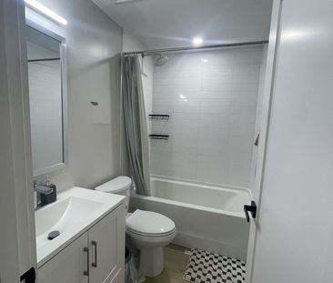 For Lease - 56 Olive Crescent, Orillia, Ontario - Photo 4