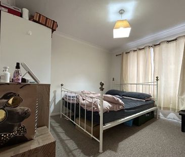 Downview Road, Worthing, BN11 2 bedroom apartment to rent - Photo 3