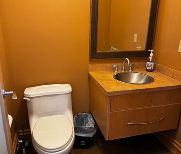 For Lease - 900 Adelaide Street, London East, Ontario - Photo 6