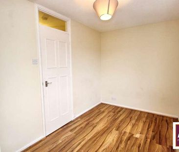 Bowmont Drive, Aylesbury, HP21 - Photo 4