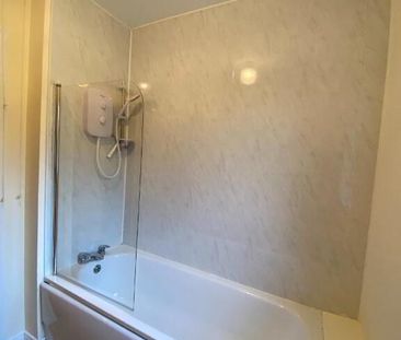 11 Meadowfields Close, Downpatrick, BT30 6GZ - Photo 4