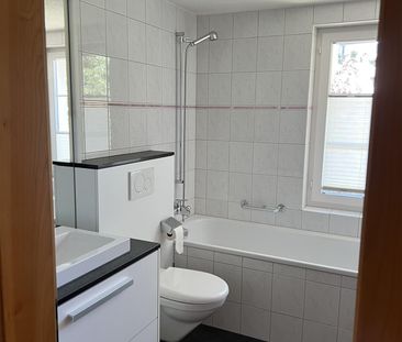 Charmante 5.5-Zimmer-Maisonettewohnung mit Cheminée und grossem Balkon - Foto 6