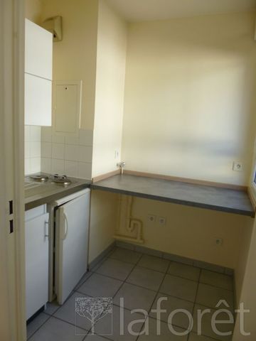 Apartment - Photo 2