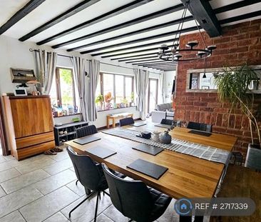 5 bedroom semi-detached house to rent - Photo 4