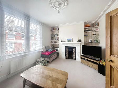 3 bedroom terraced house to rent - Photo 5