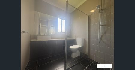 Low Maintenance and Prime Location! - Photo 4