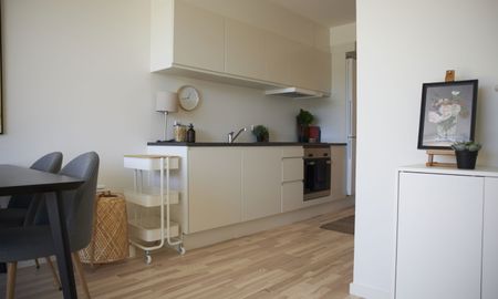 Optimal udnyttet 2 værelses bolig med stort badeværelse og altan. Optimal for dig, der er over 50 år - Photo 5