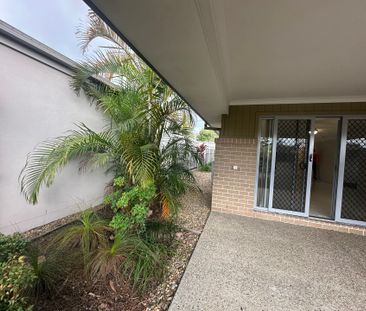 Comfortable and Convenient 4-Bedroom Family Home - Photo 6