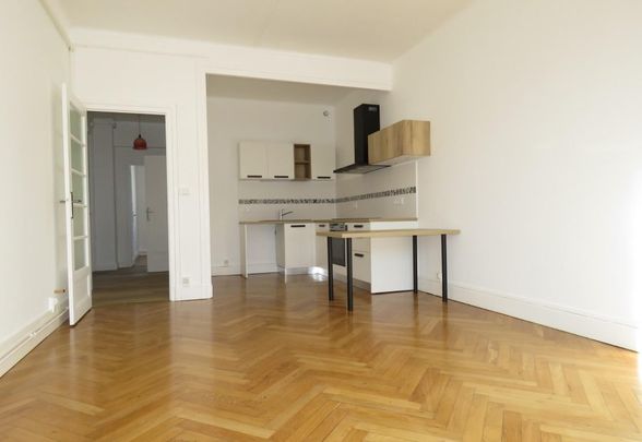 Appartement T3 à GRENOBLE - Photo 1