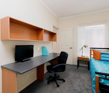 Unit 2 Townhouse - Photo 4