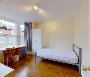 6 bedroom terraced house to rent - Photo 5