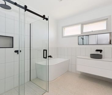 Spacious Family Living in Jackass Flat - Photo 4