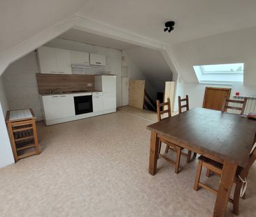 Location Appartement 3 pièces 55m² HAUTMONT 59330 - Photo 5