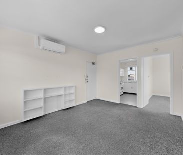 12/66 Foam Street, Elwood VIC 3184 - Apartment For Rent | Domain - Photo 3