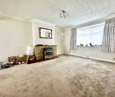 Semi Detached House - Photo 1