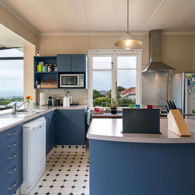 Private and Peaceful Belleknowes Home - Photo 1