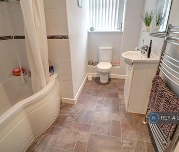 3 bedroom terraced house to rent - Photo 1