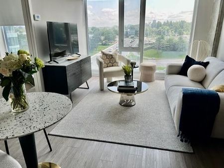 In the middle of it all, but a world apart! - Photo 5