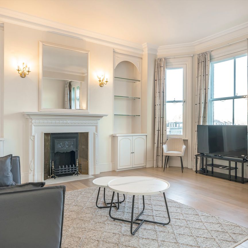 Langham Mansions, Earls Court, SW5, London - Photo 1