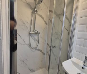 Room in a Shared House, Melfort Rd, CR7 - Photo 4