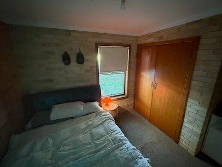 Broadbeach Waters - Photo 4