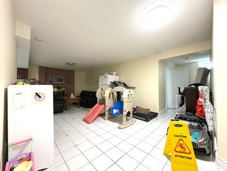 For Lease - 68 Wedgewood Drive Unit# Bsmt, Toronto, Ontario - Photo 4