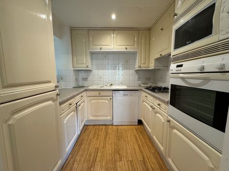 Devonshire Place, Eastbourne - Photo 4