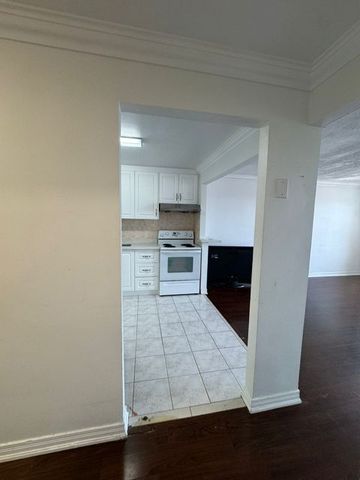 For Lease - 941A Lakeshore Road, Mississauga, Ontario - Photo 4