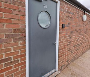 Leyburn House, Del Pyke, York - Photo 6