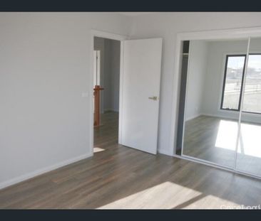 QUALITY WITH LUXURY RESIDENCE - Photo 2