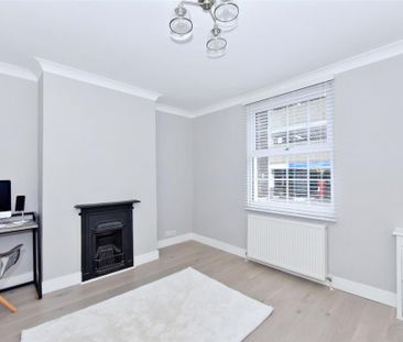 2 bedroom semi-detached house to rent - Photo 2