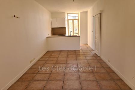 Location Appartement 2 pièces 32m² BANDOL 83150 - Photo 3