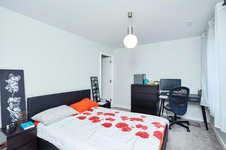 2 bedroom apartment to rent - Photo 4