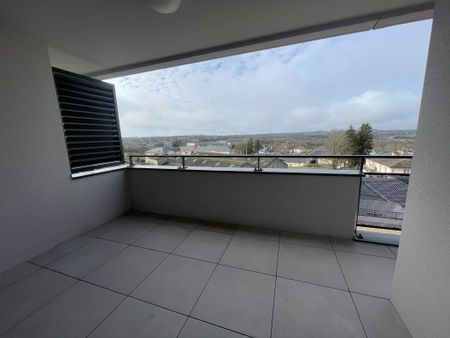 Location Appartement 2 pièces 45m² LUC LA PRIMAUBE 12450 - Photo 5