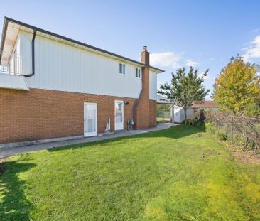 For Lease - 305 Ulric Crescent, Oakville, Ontario - Photo 2