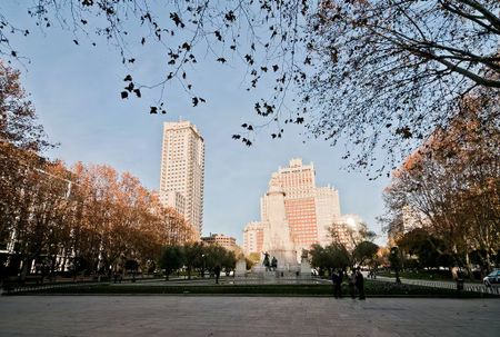 Calle de la Manzana, Madrid, Community of Madrid 28015 - Photo 5