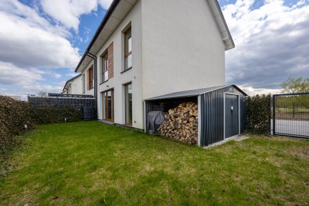 Kompaktowy nowoczesny dom z ogródkiem w Słominie - Photo 5