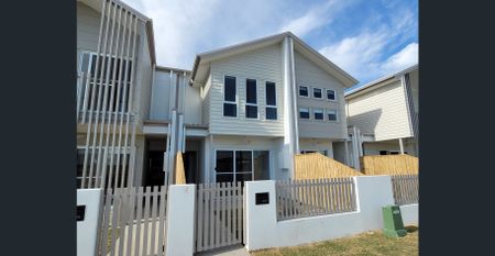 Brand New 2 bedroom home, Awaiting for you to call it home! - Photo 5