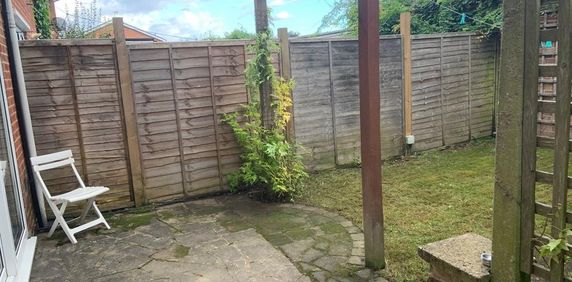 3 bedroom terraced house to rent - Photo 2