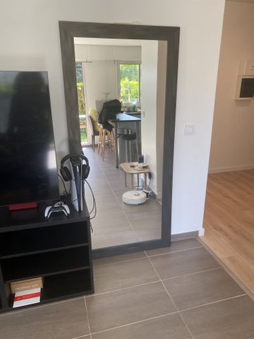 Location Appartement 3 pièces 68m² ST MAUR DES FOSSES 94100 - Photo 3