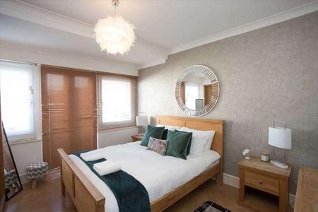 The Metropole Apartment, Hilton Metropole Court, Brighton, BN1 - Photo 5