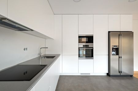 Apartamento T4 novo a estrear para arrendamento em São João do Estoril, Cascais - Photo 4