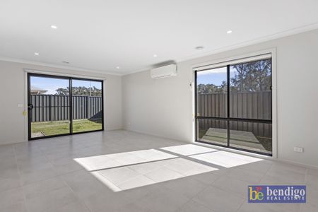 Modern Family Living in Huntly - Photo 2