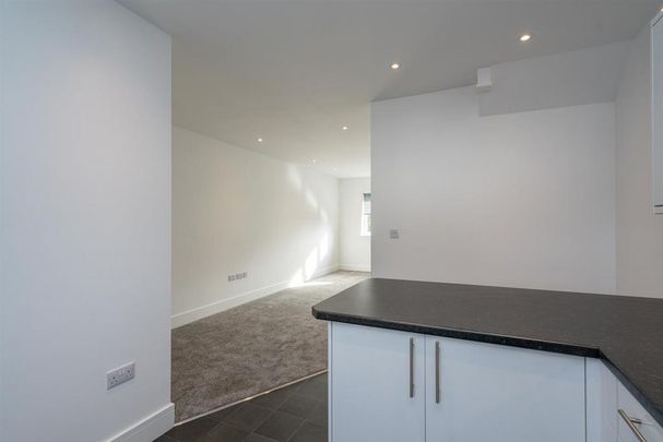 1 bedroom duplex to rent - Photo 1