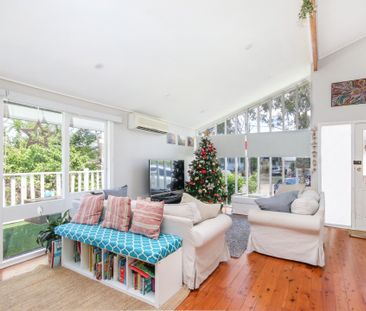 Beautiful Family Haven in Leafy Kirrawee - Photo 3