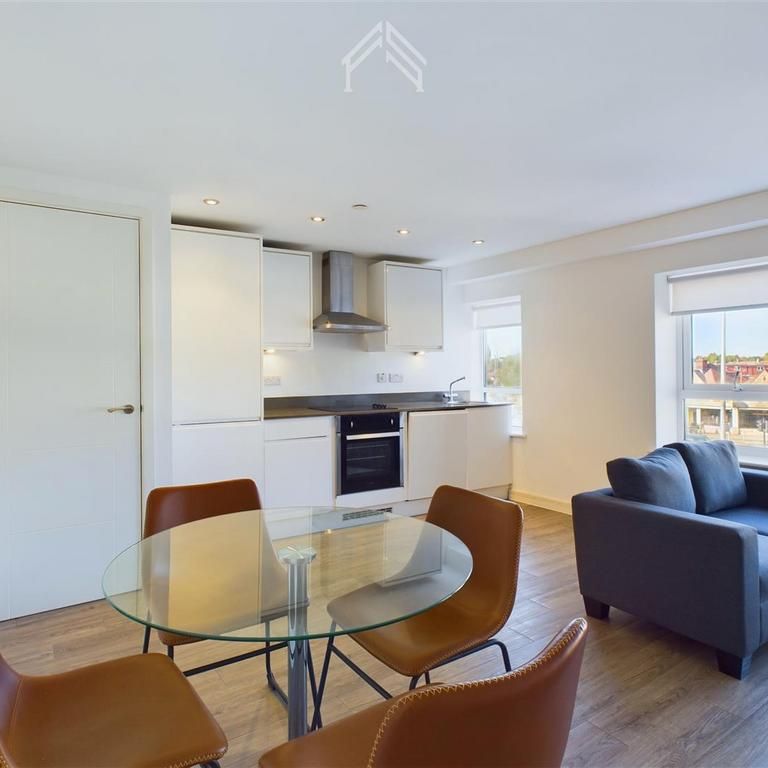 2 bedroom apartment to rent - Photo 1