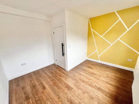 2 bedroom end of terrace house to rent - Photo 5