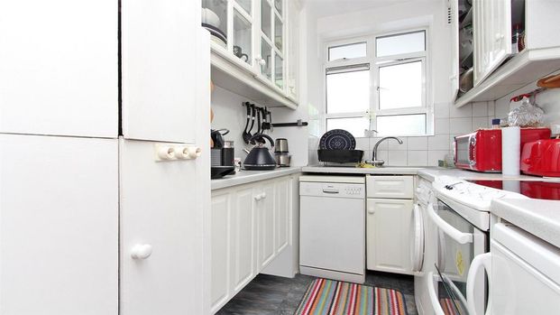 1 bedroom flat to rent - Photo 1