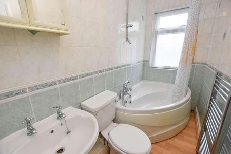 Monumnent Mansions, Wigan Lane, Swinley, Wigan, WN1 - Photo 5